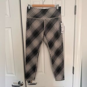 Plaid Athleta Salutation Stash Textured Tight NWT